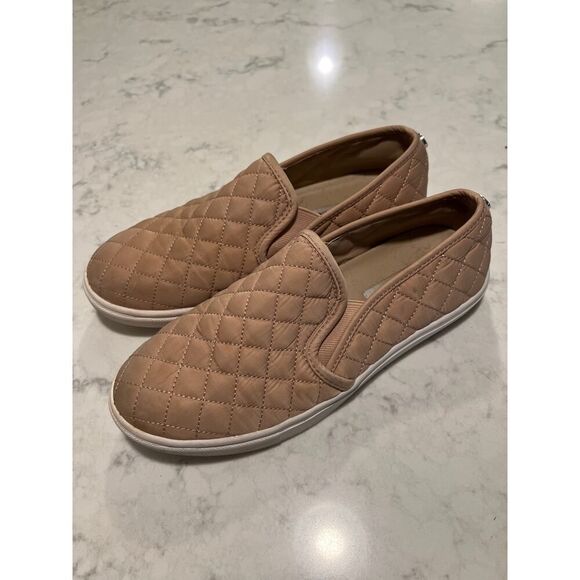 Steve Madden Quilted Tan Loafers - Picture 4 of 9